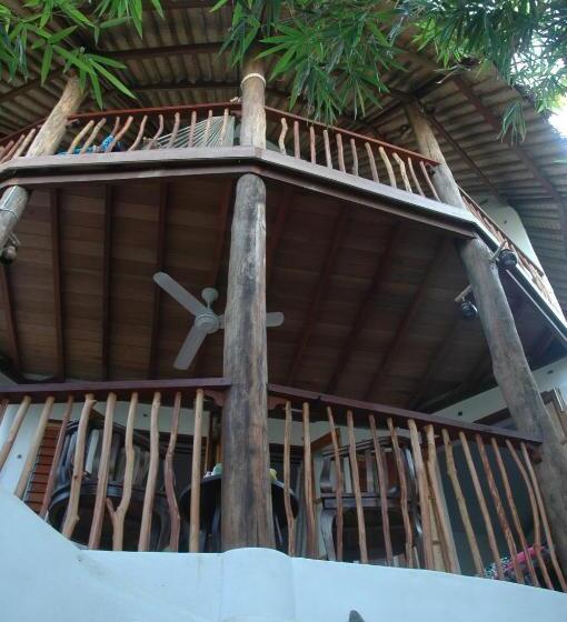 سوییت جونیور با بالکن, Koh Mak Cococape Resort