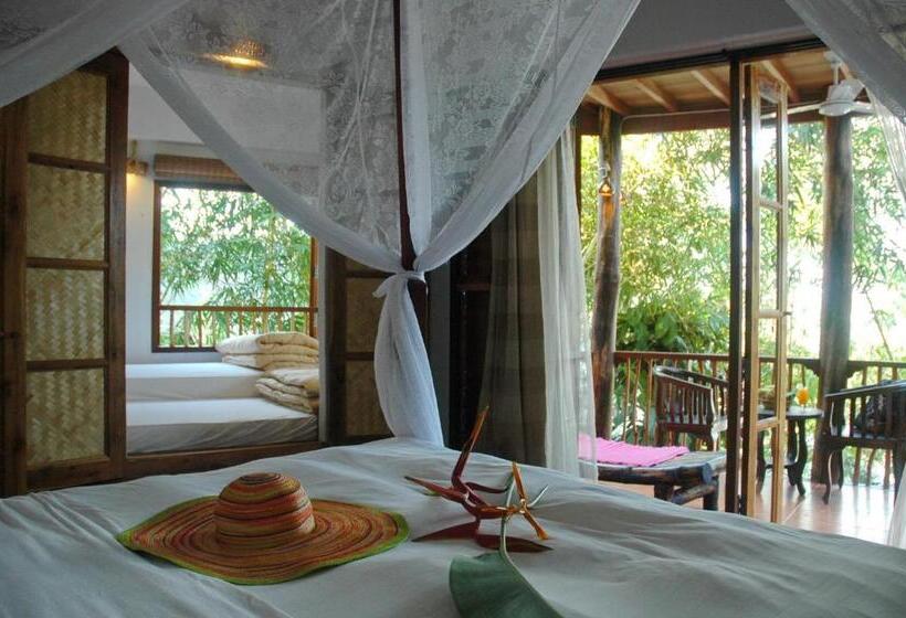 سوییت جونیور با بالکن, Koh Mak Cococape Resort