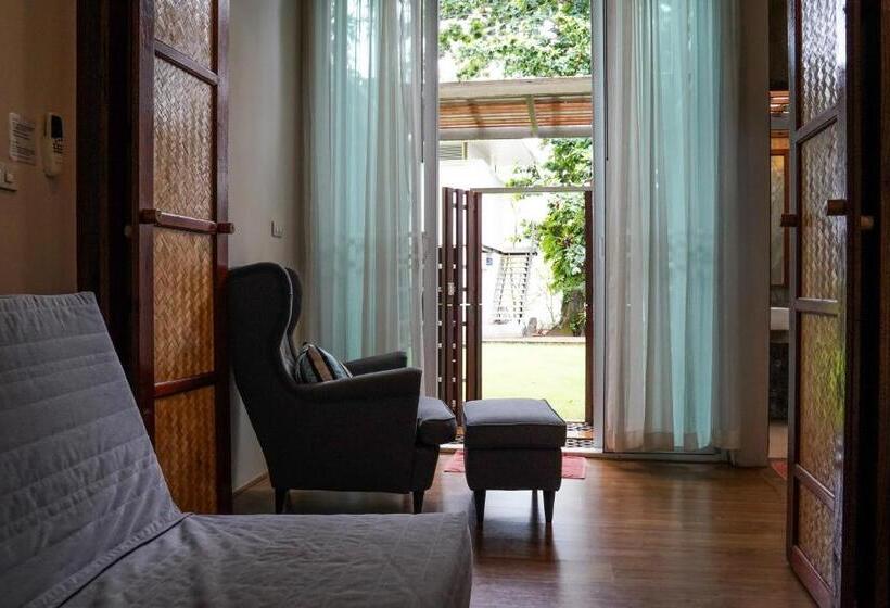 استودیوی استاندارد, Koh Mak Cococape Resort