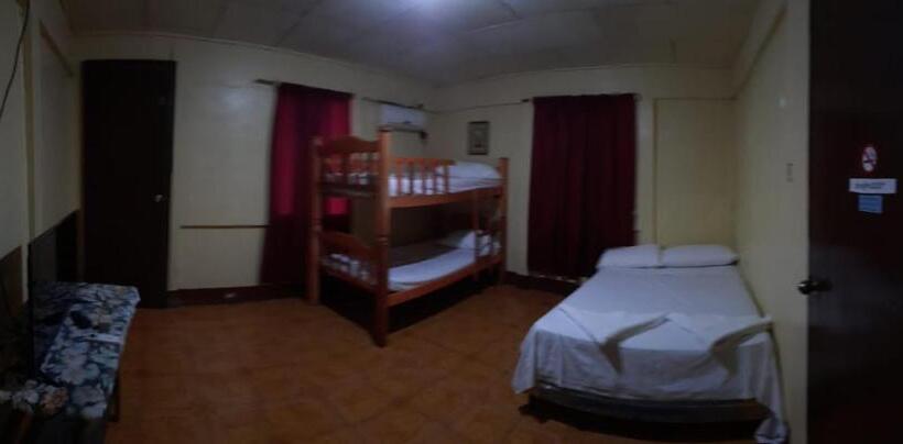 اتاق استاندارد سه نفره, Tropical Dreams Hostel