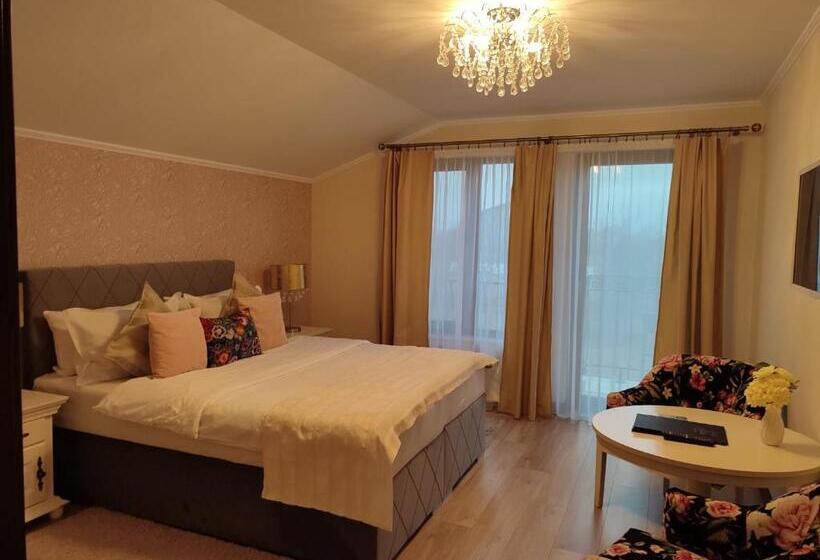 Номер Стандарт с Балконом, Villa Boutique Alina