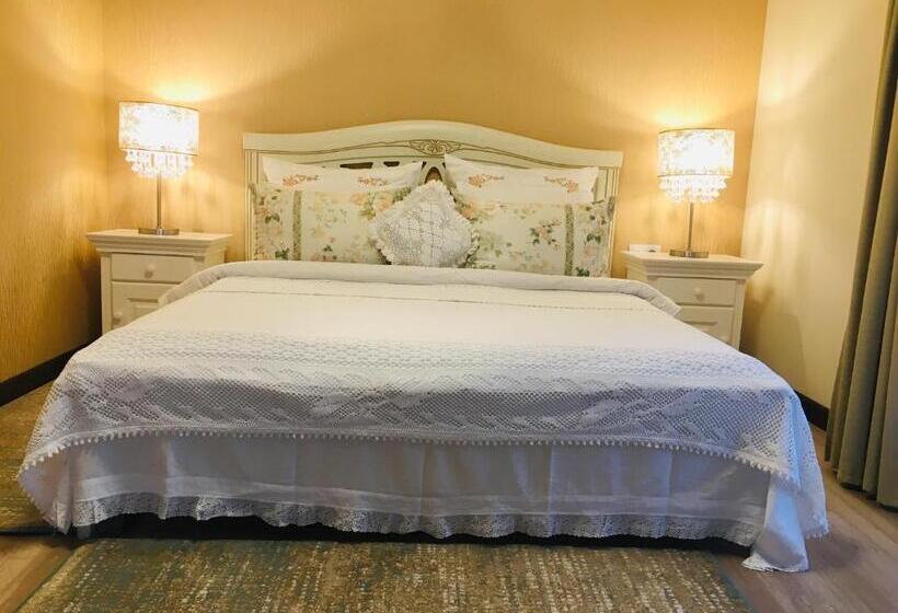 Апартаменты 1 Спальня Вид на Сад, Villa Boutique Alina