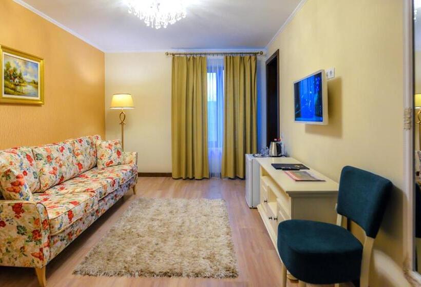 Апартаменты 1 Спальня Вид на Сад, Villa Boutique Alina