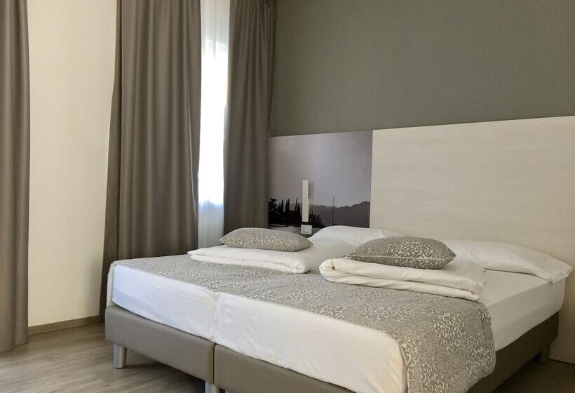 اتاق استاندارد با چشم‌انداز دریاچه, Casa Serena