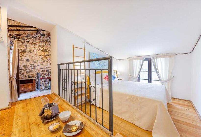 带露台的小型套房, Albergo Diffuso Mannois