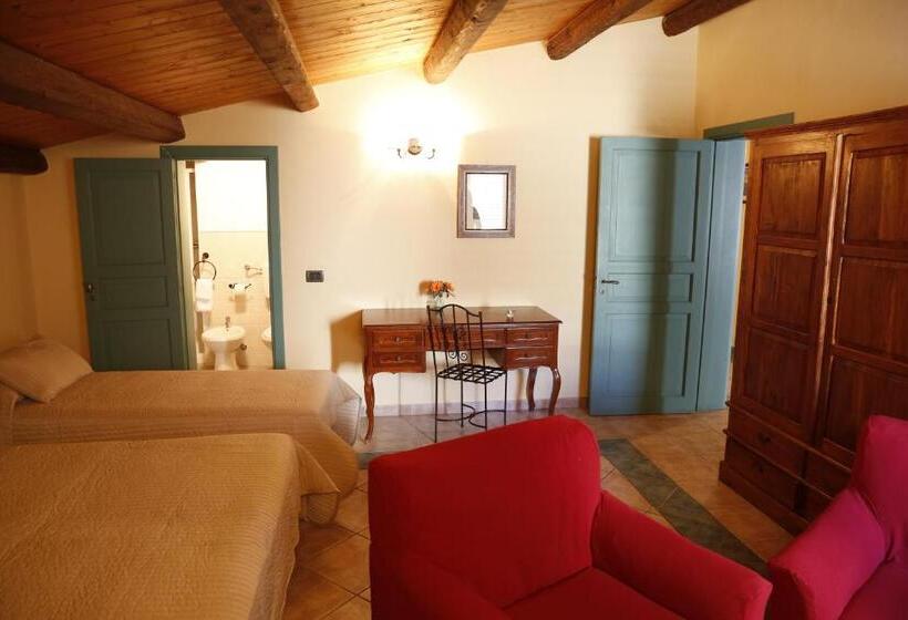 חדר סטנדרט לארבעה, Albergo La Fontanella