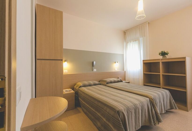 Quarto Triplo Estandar, Colonna