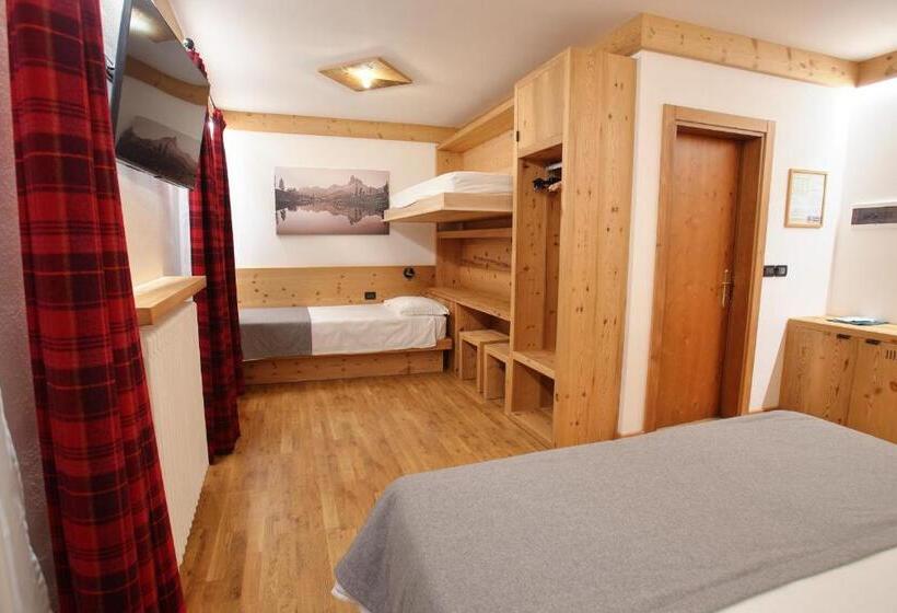 Трехместный Номер Комфорт, Des Alpes