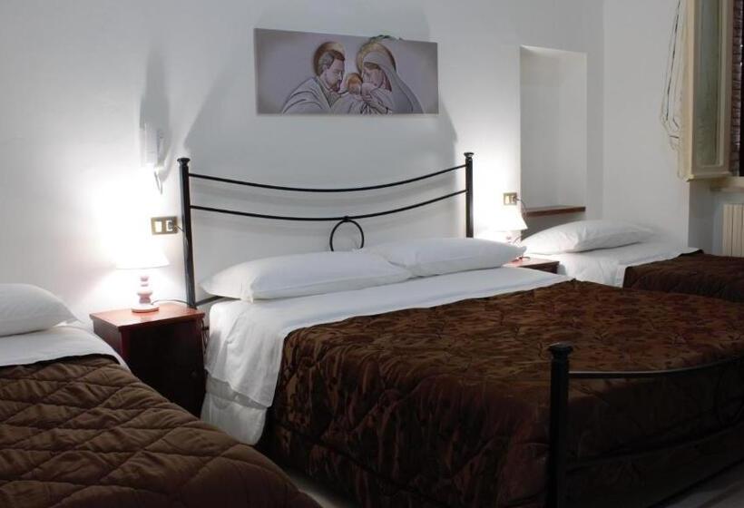 اتاق استاندارد چهار تخته, Il Vicoletto