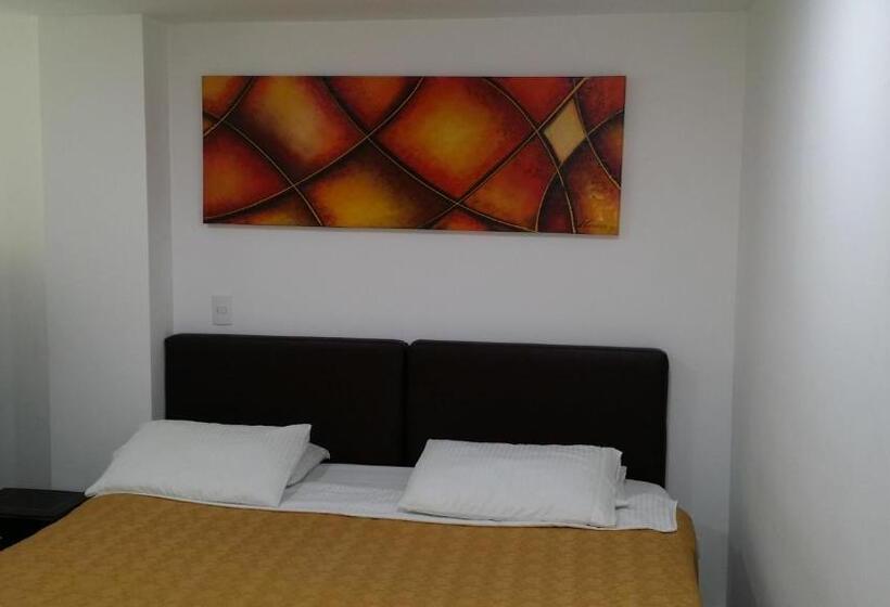 اتاق استاندارد یک نفره, A Bogota On Holidays By Open