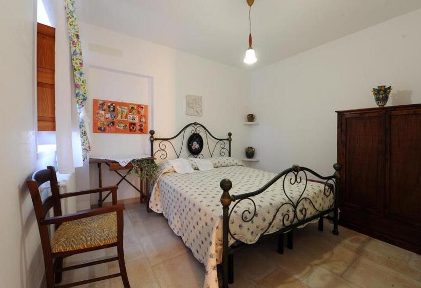 חדר סטנדרט עם מיטת קינג, Agriturismo L'aire Alberobello