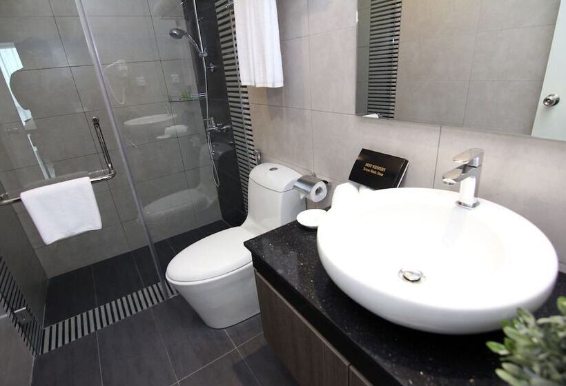Номер Deluxe, Nexus Regency Suites &