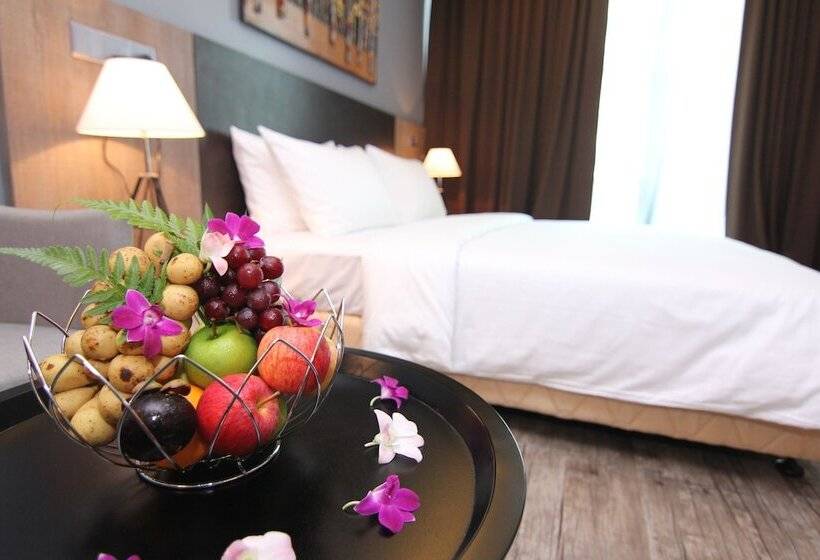 Номер Deluxe, Nexus Regency Suites &