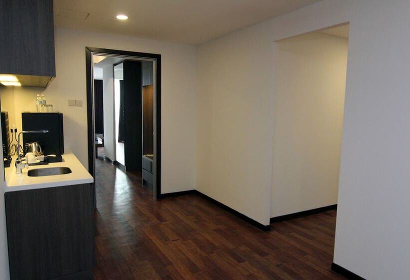 Президентский Люкс, Nexus Regency Suites &