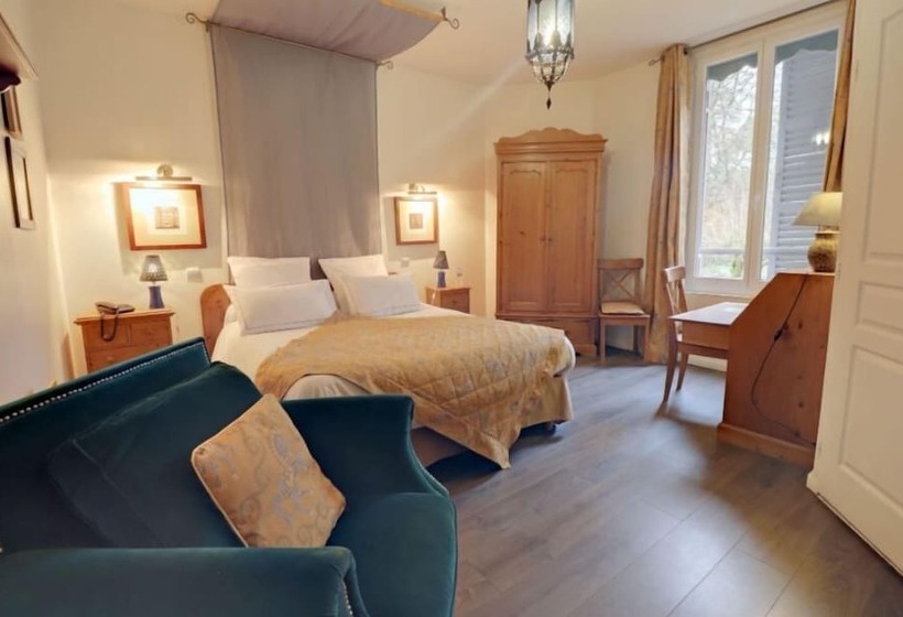 Номер Комфорт, Logis Hôtel De La Chapelle