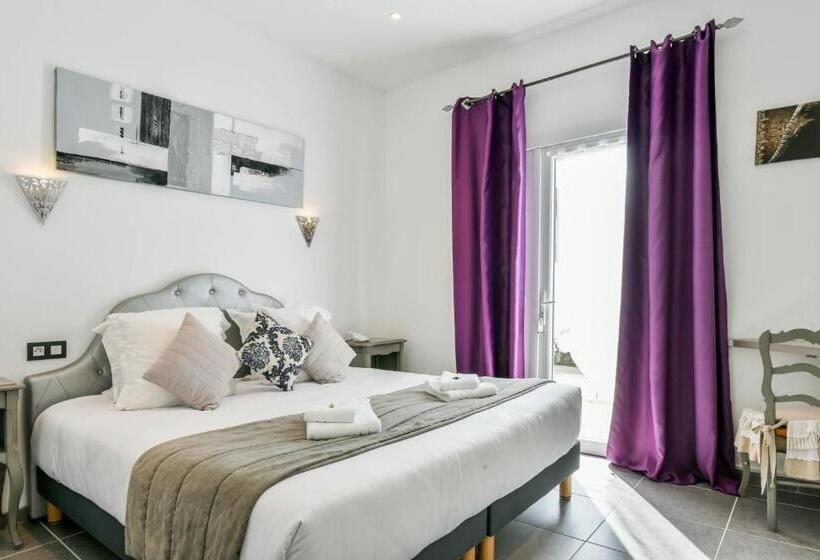 اتاق راحتی, Logis Hôtel Emeraude Des Bois