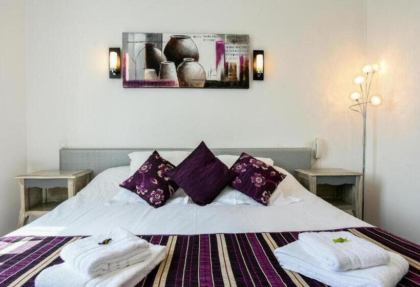 اتاق راحتی, Logis Hôtel Emeraude Des Bois