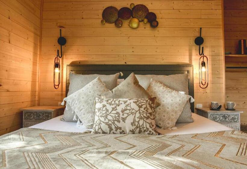 کابین, Logis Hôtel Emeraude Des Bois