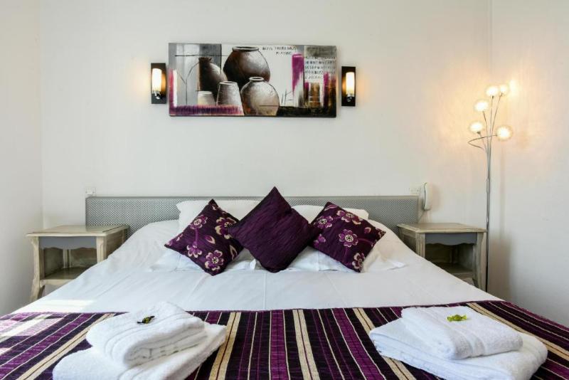 اتاق استاندارد, Logis Hôtel Emeraude Des Bois