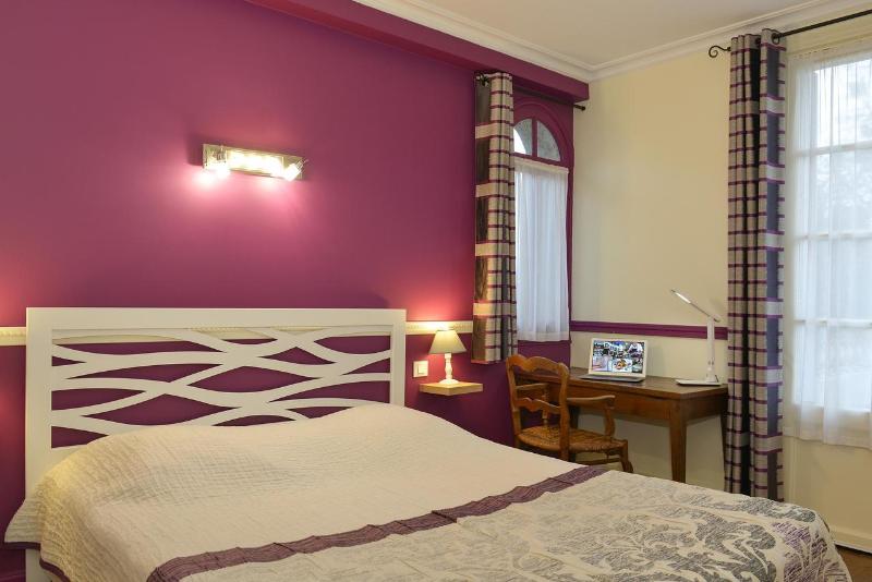 Номер Стандарт, Logis Manoir De La Giraudiere