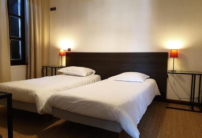 Номер Стандарт, Le Relais Des Dix Crus   Logis Hôtel B&b