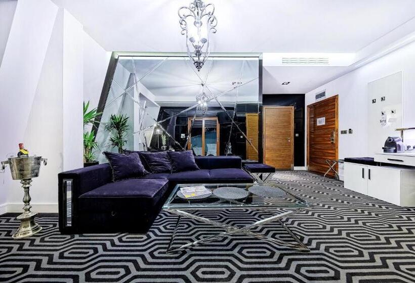 إستوديو قياسى مطل على البحر, Bayjonn Boutique
