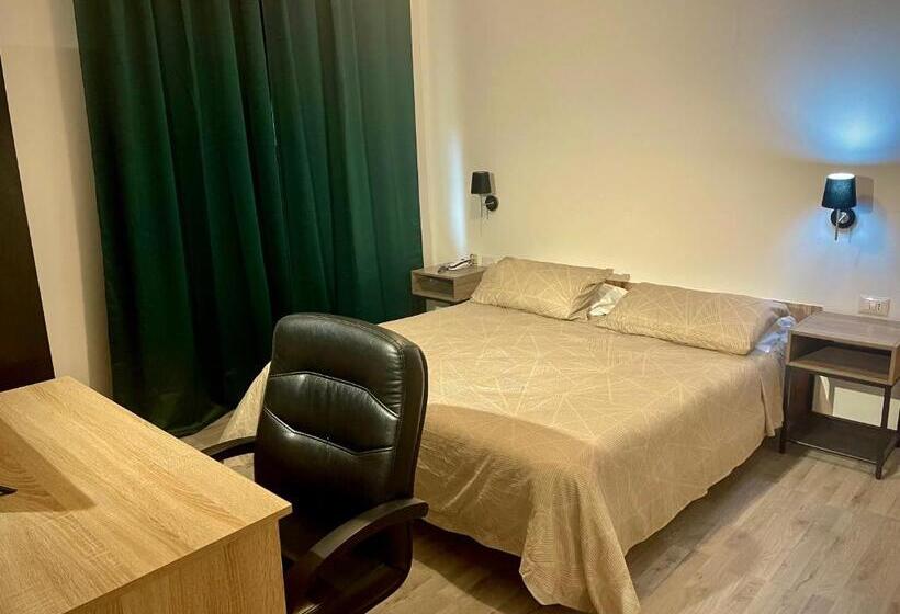 Chambre Supérieure, Ai Tufi