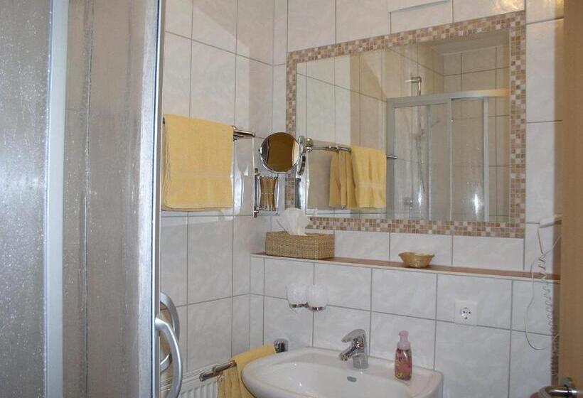 Номер Стандарт Кровать Кинг Адаптированный для Инвалидов, Birnbaumhof   Hotel Pension Und Ferienwohnungen