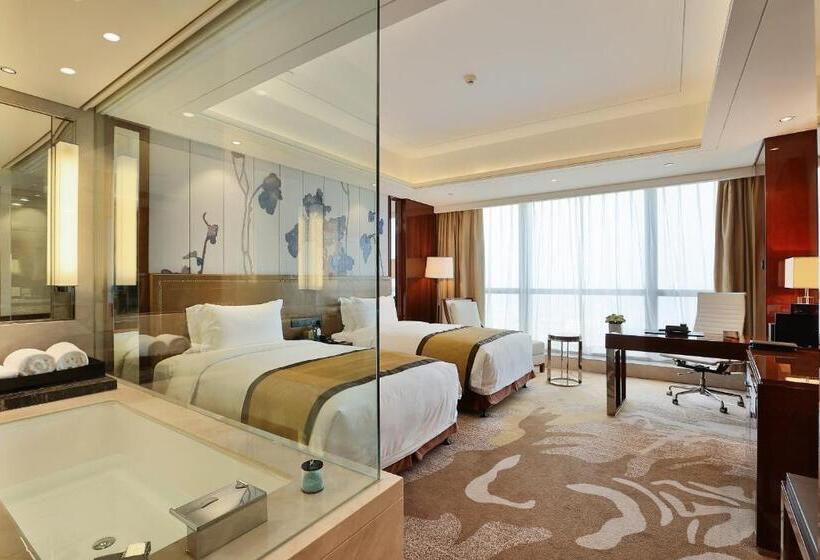 اتاق سوپریور, Minyoun Chengdu Dongda