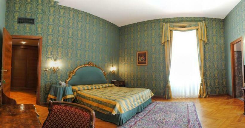 سوییت جونیور, Park Hotel Villa Potenziani