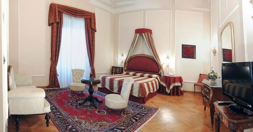 سوییت جونیور, Park Hotel Villa Potenziani