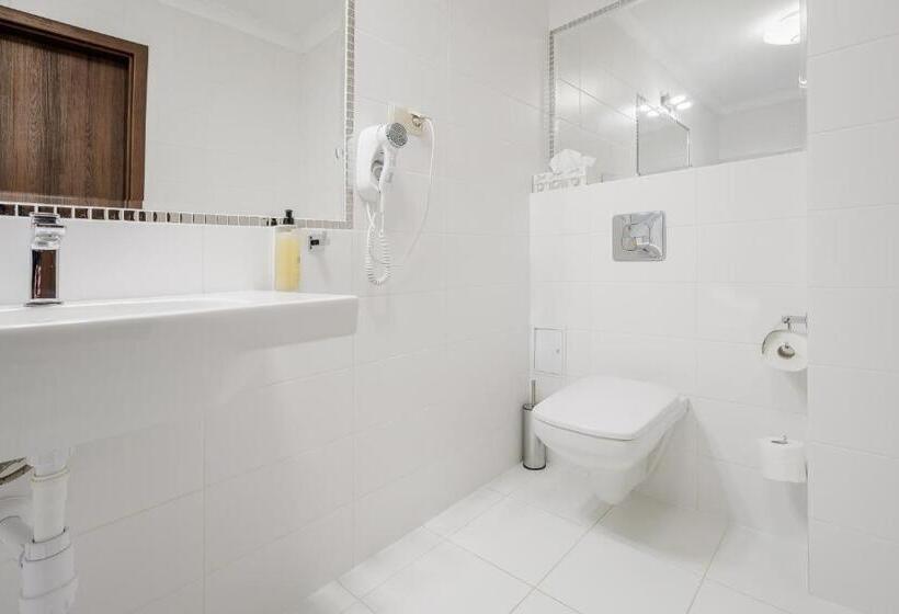 Quarto Triplo Clássico, Cristal Park
