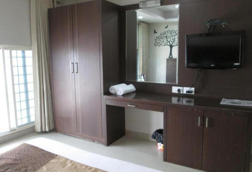 Quarto Triplo Deluxe, Imperial Classic