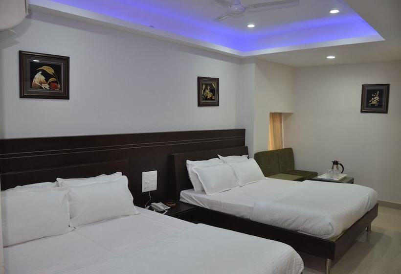 Quarto Triplo Deluxe, Imperial Classic