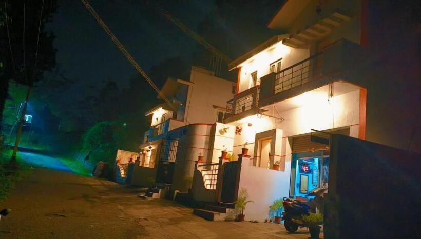 سوئیت 2 خوابه, Royal Black Pepper Cottage