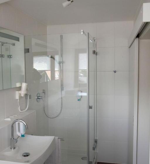 标准间带阳台, Parkhotel Lindau