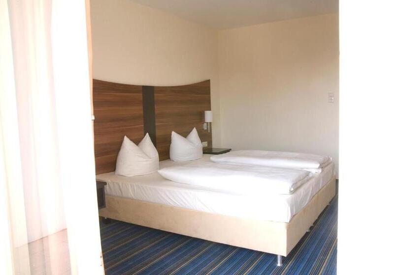 Номер Стандарт с Балконом, Parkhotel Lindau