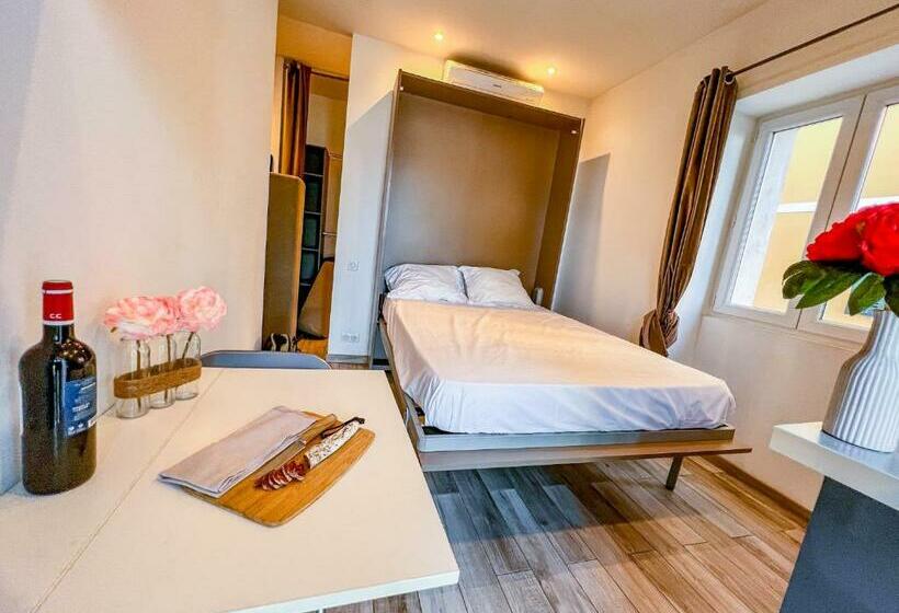 استودیوی استاندارد با چشم‌انداز دریا, Les Studios Du Pêcheur   Hypercentre   Clim   City Trip