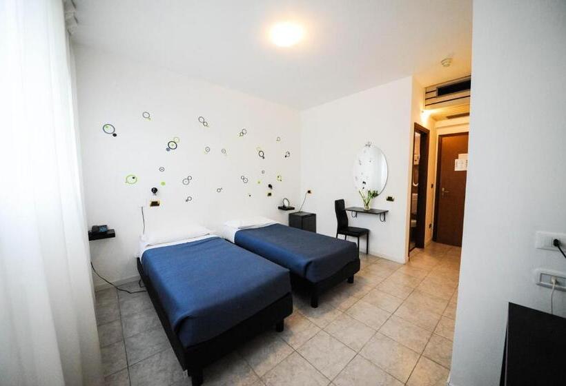 اتاق اکونومی, Hp Fly Hotel Bologna