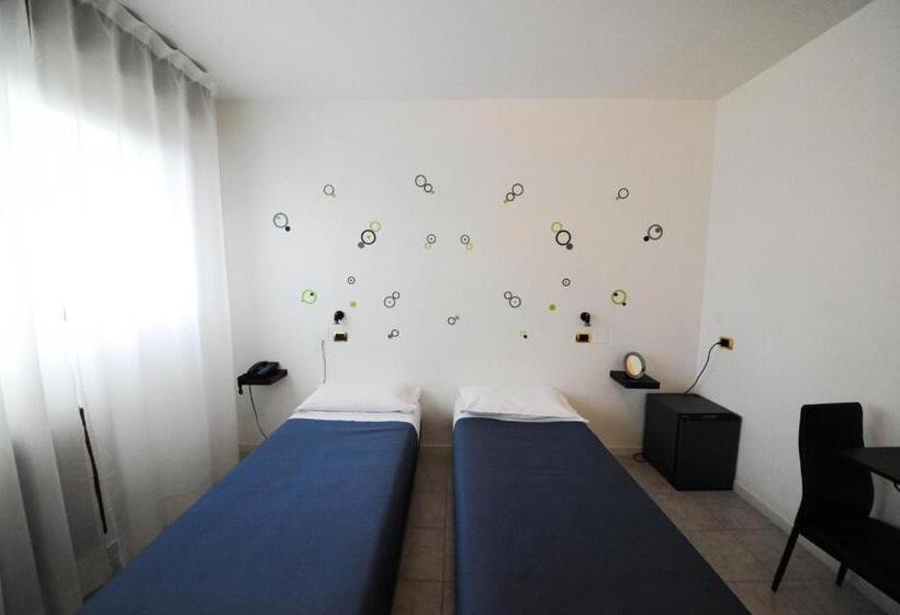 اتاق اکونومی, Hp Fly Hotel Bologna