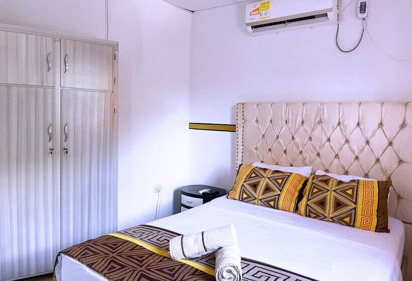 آپارتمان 1 خوابه, Historic House