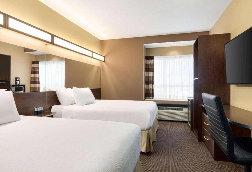 Номер Стандарт, Microtel Inn & Suites By Wyndham Estevan