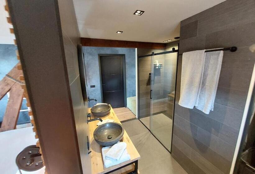 Апартаменты 1 Спальня с Террасой, B&b Vierlingsbeek, Appartement Onder één Dak En Tuin Chalet