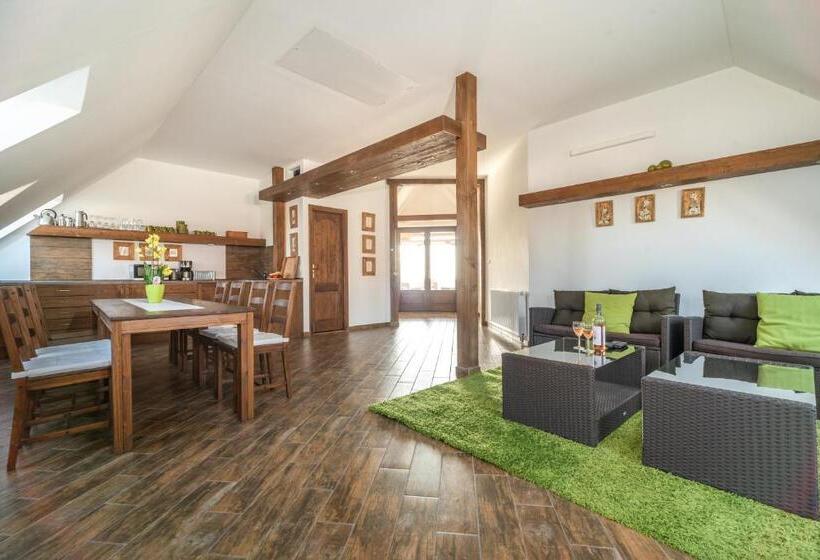 آپارتمان سوپریور 1 خوابه, Juhar Apartmanház