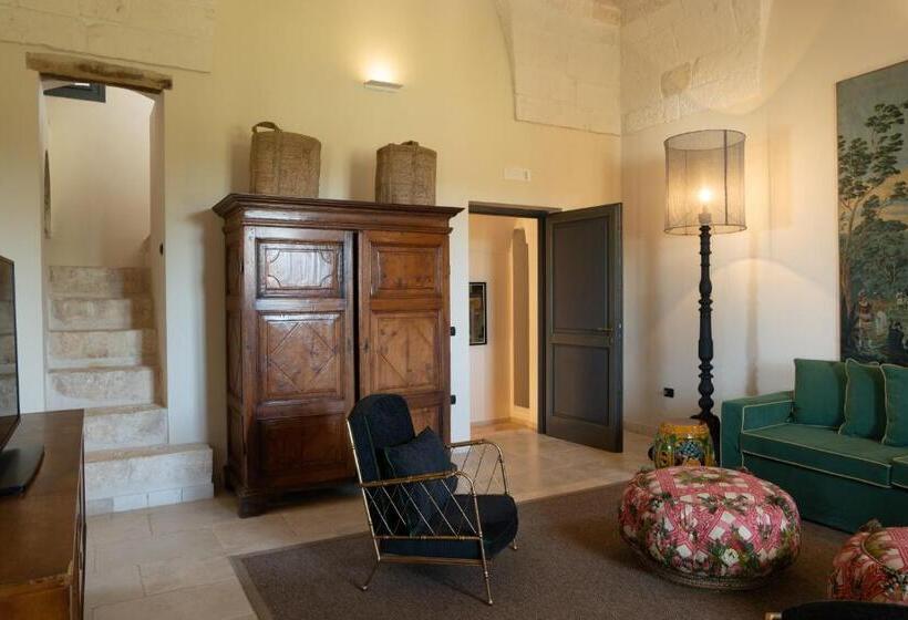 سوئیت با تخت بزرگ, Masseria Santo Scalone