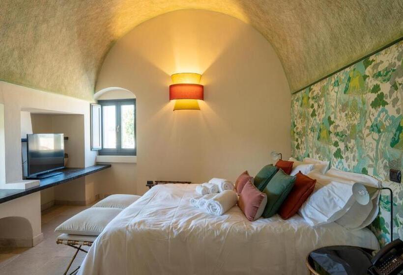 سوئیت با تخت بزرگ, Masseria Santo Scalone
