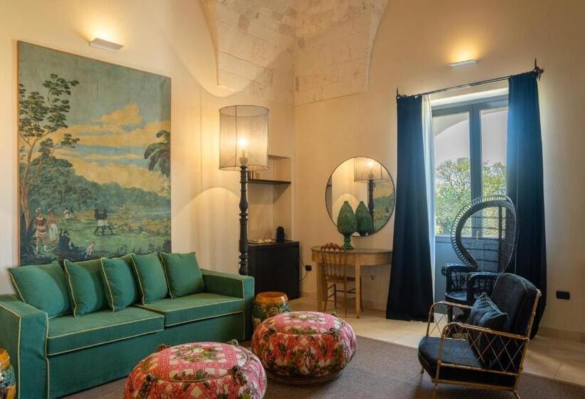 سوئیت با تخت بزرگ, Masseria Santo Scalone