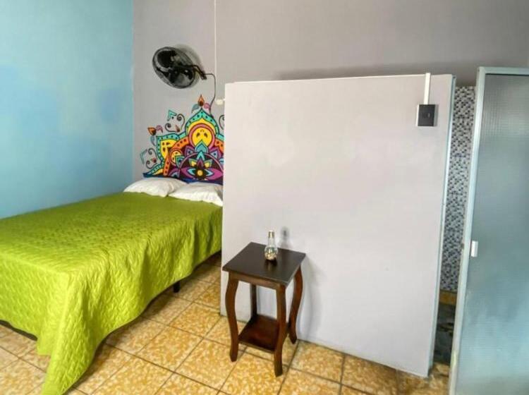 اتاق استاندارد, Hostal Casa Luna