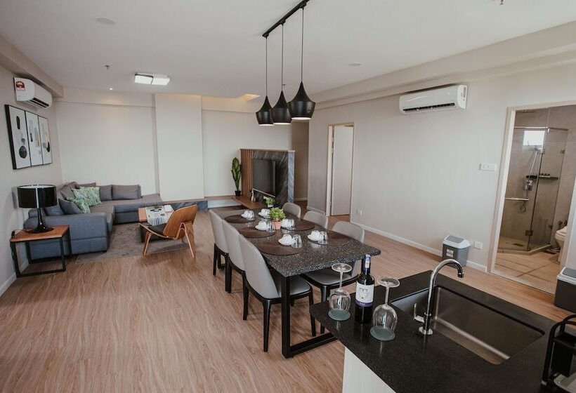 패밀리 스위트, The Aru Hotel At Aru Suites