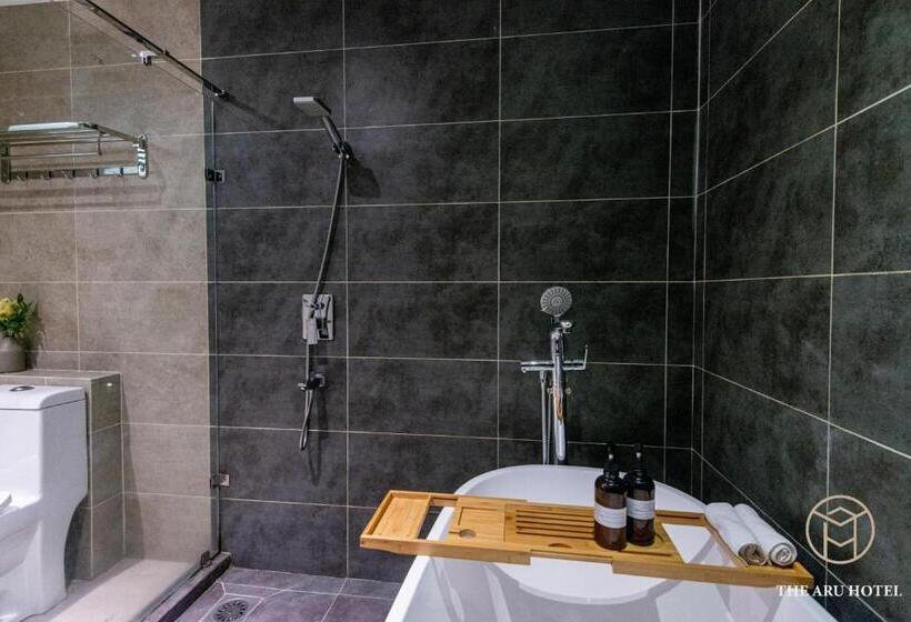 디럭스 룸 바다 전망, The Aru Hotel At Aru Suites